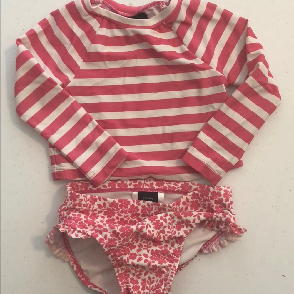 BabyGap Rashguard Set